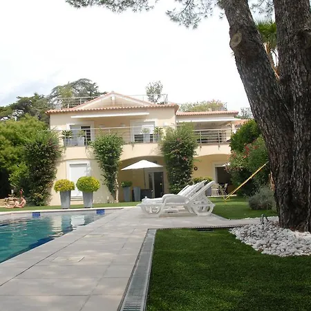 Maxime 3 Pieces Apartment *