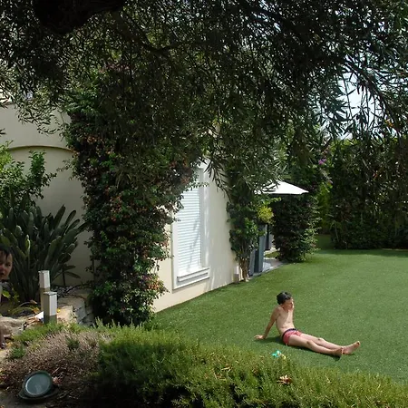 Maxime 3 Pieces Apartment